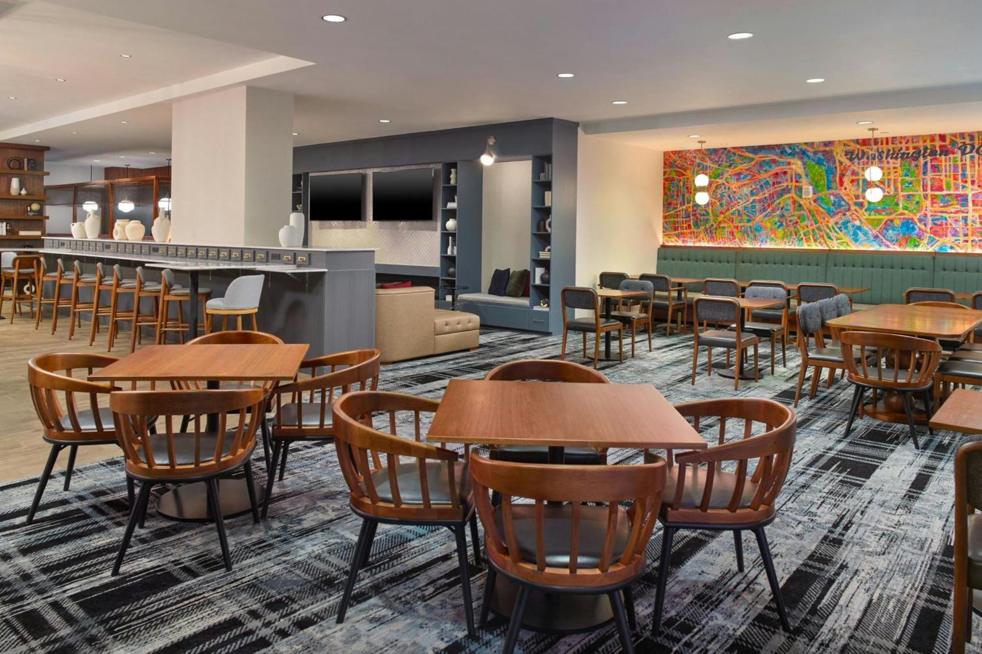 Hotel Courtyard By Marriott Washington, D.C./Foggy Bottom Exterior foto